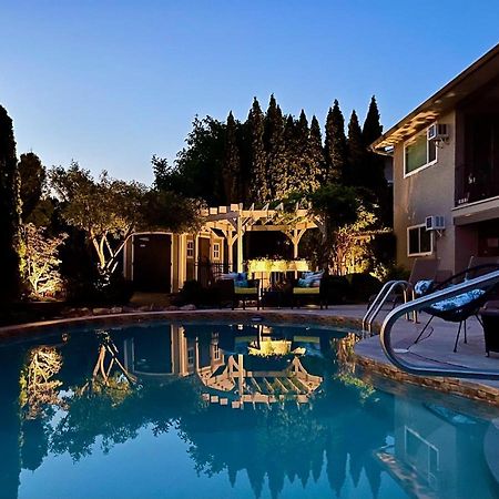 קלונה A Vista Villa Couples Retreat מראה חיצוני תמונה