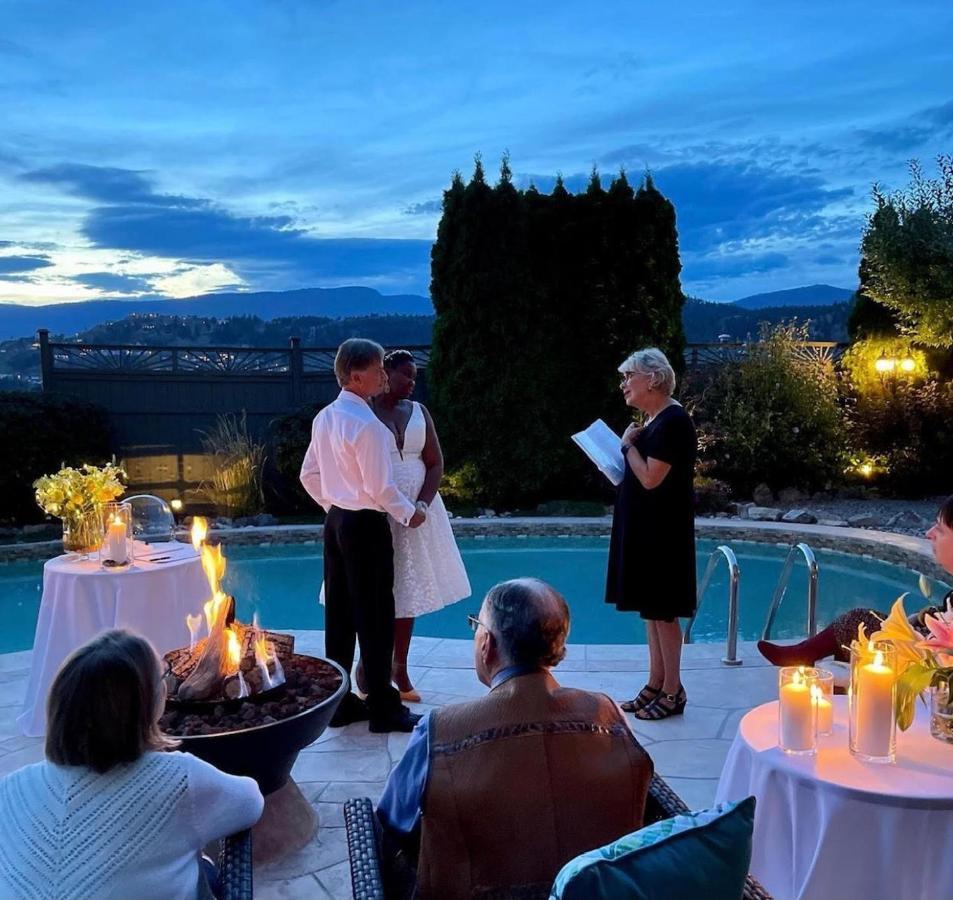 קלונה A Vista Villa Couples Retreat מראה חיצוני תמונה