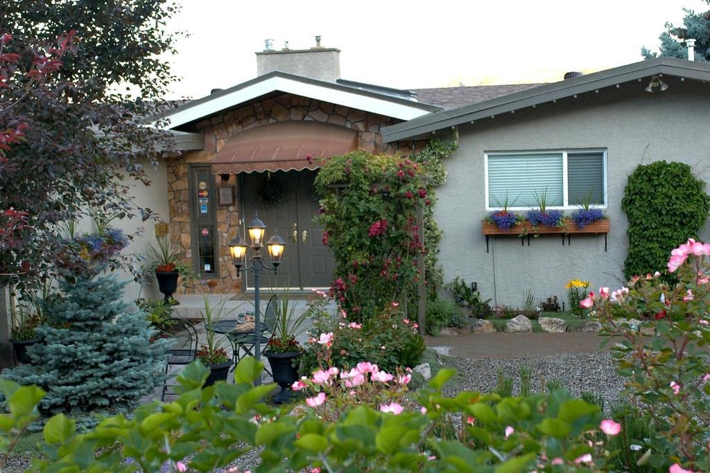 קלונה A Vista Villa Couples Retreat מראה חיצוני תמונה